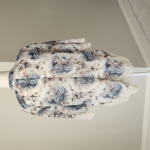 Wild Pearl Cover Up size small - Picture 5 of 7